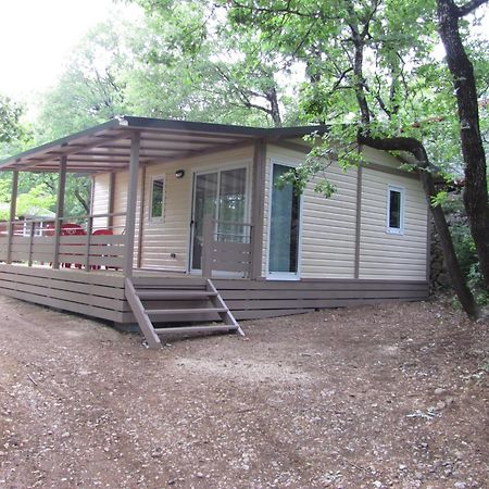 Camping Chalets Les Chenes Verts Vogue Exterior photo