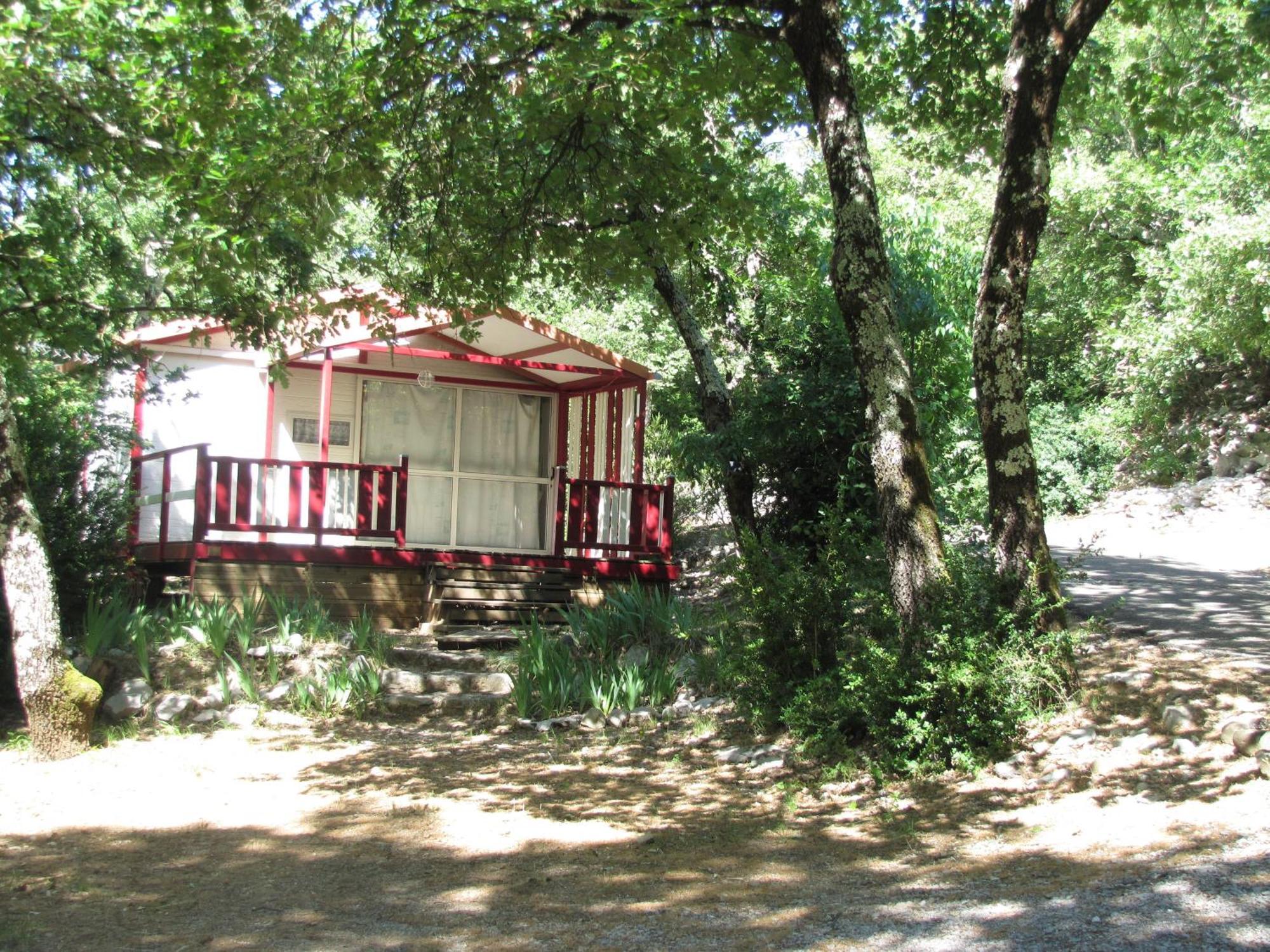 Camping Chalets Les Chenes Verts Vogue Exterior photo