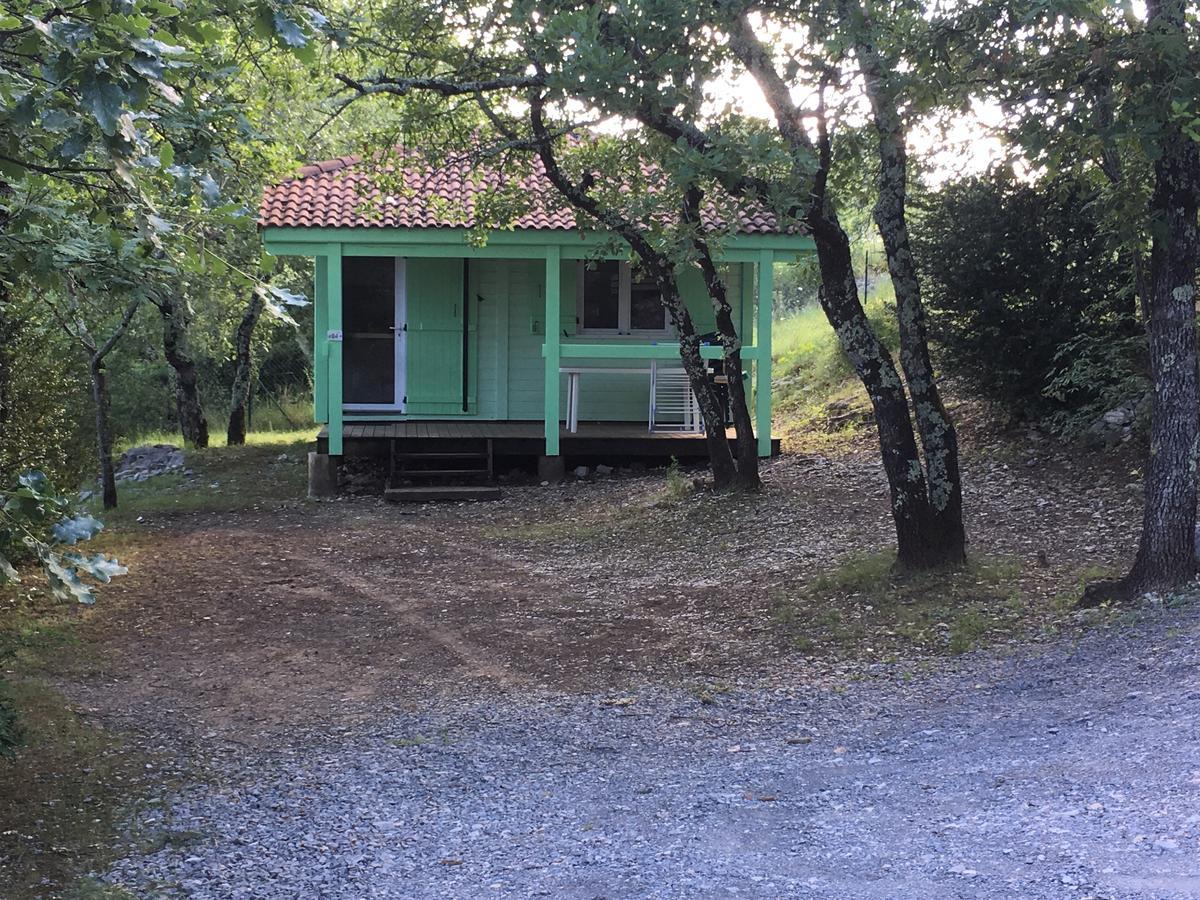 Camping Chalets Les Chenes Verts Vogue Exterior photo